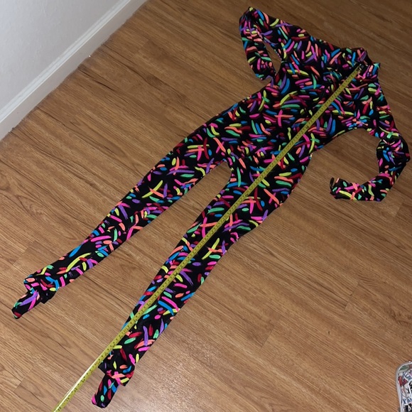 π‘π΅β’β€οΈ Dive Goddess x Retro Neon Vibes β€οΈβ’π‘π΅ - Picture 12 of 15